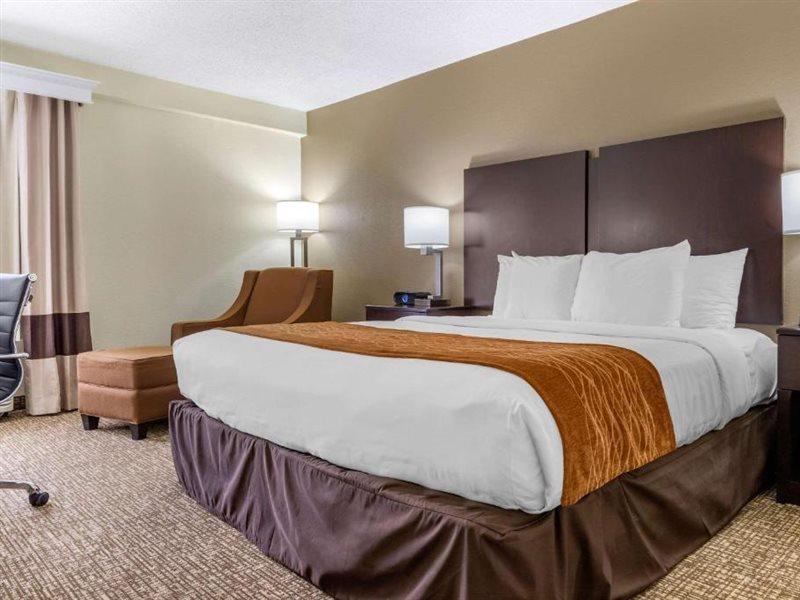 Comfort Inn & Suites Lake Norman Cornelius Extérieur photo