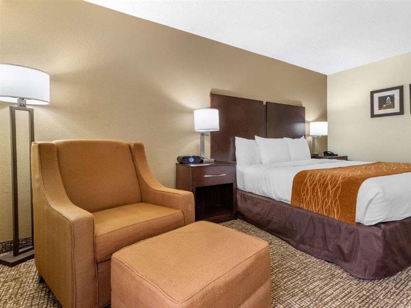 Comfort Inn & Suites Lake Norman Cornelius Extérieur photo