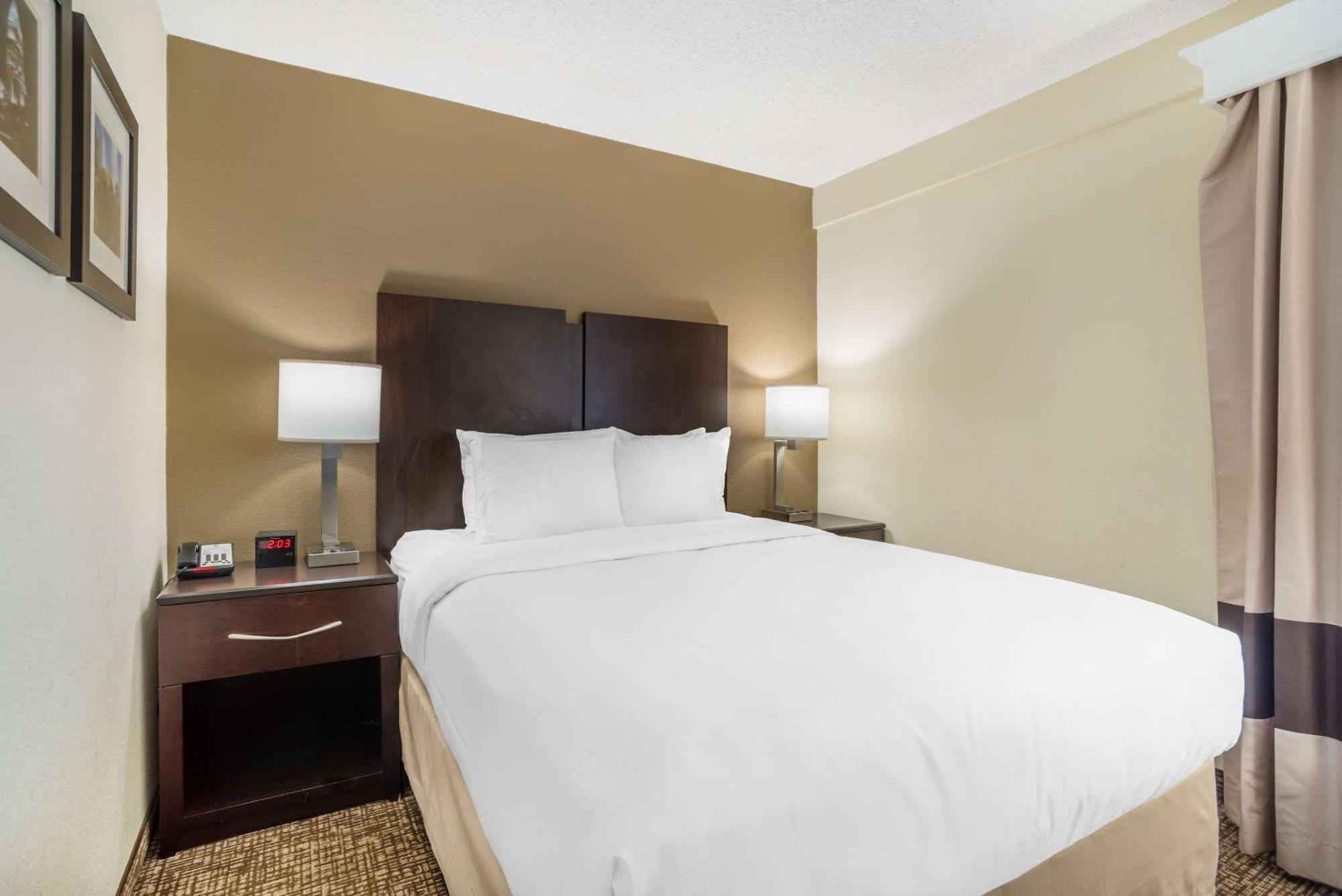 Comfort Inn & Suites Lake Norman Cornelius Extérieur photo