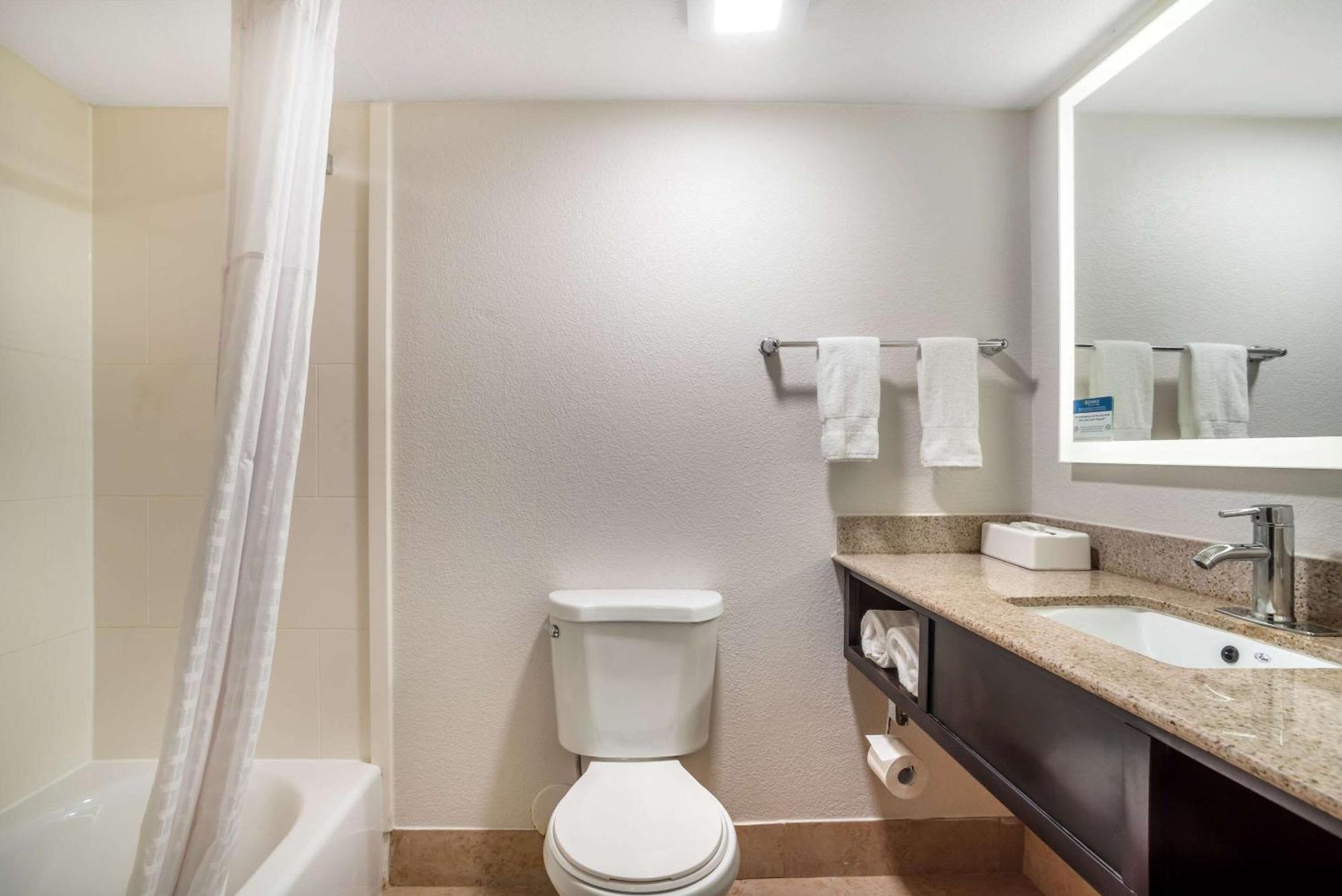 Comfort Inn & Suites Lake Norman Cornelius Extérieur photo