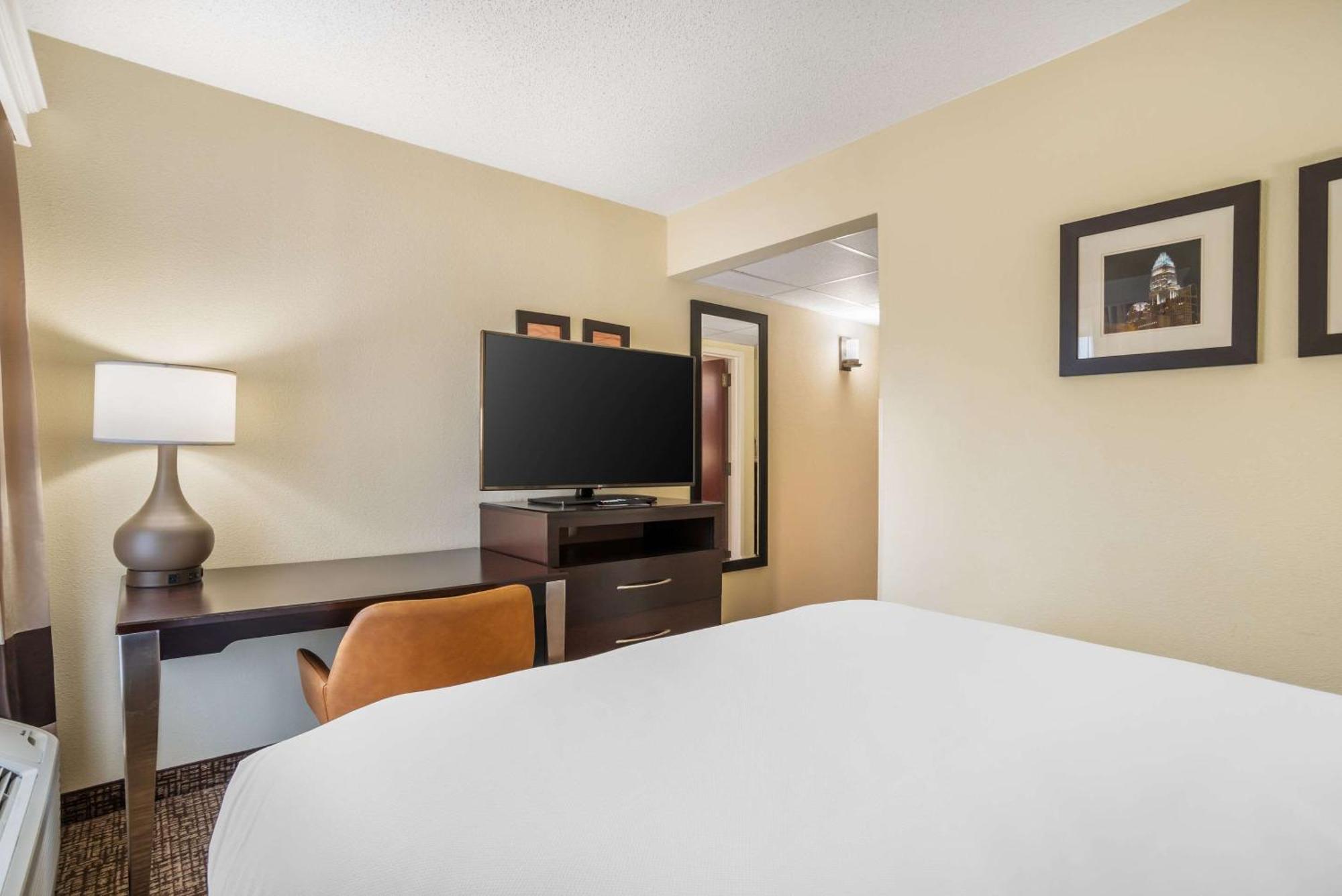 Comfort Inn & Suites Lake Norman Cornelius Extérieur photo