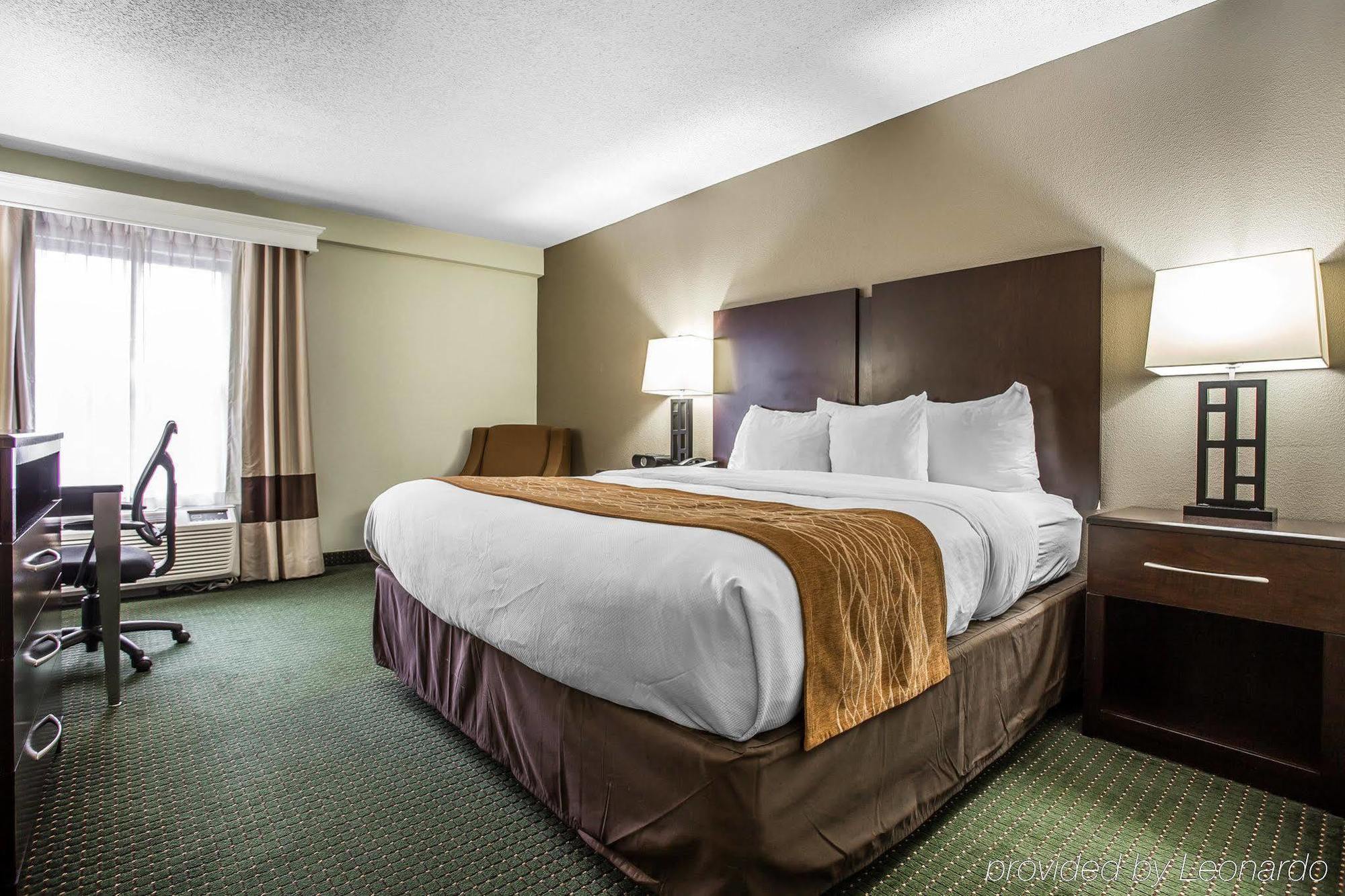 Comfort Inn & Suites Lake Norman Cornelius Extérieur photo