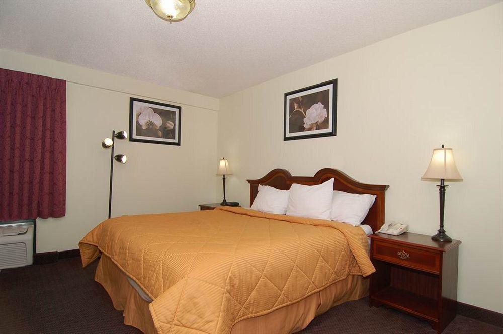 Comfort Inn & Suites Lake Norman Cornelius Extérieur photo